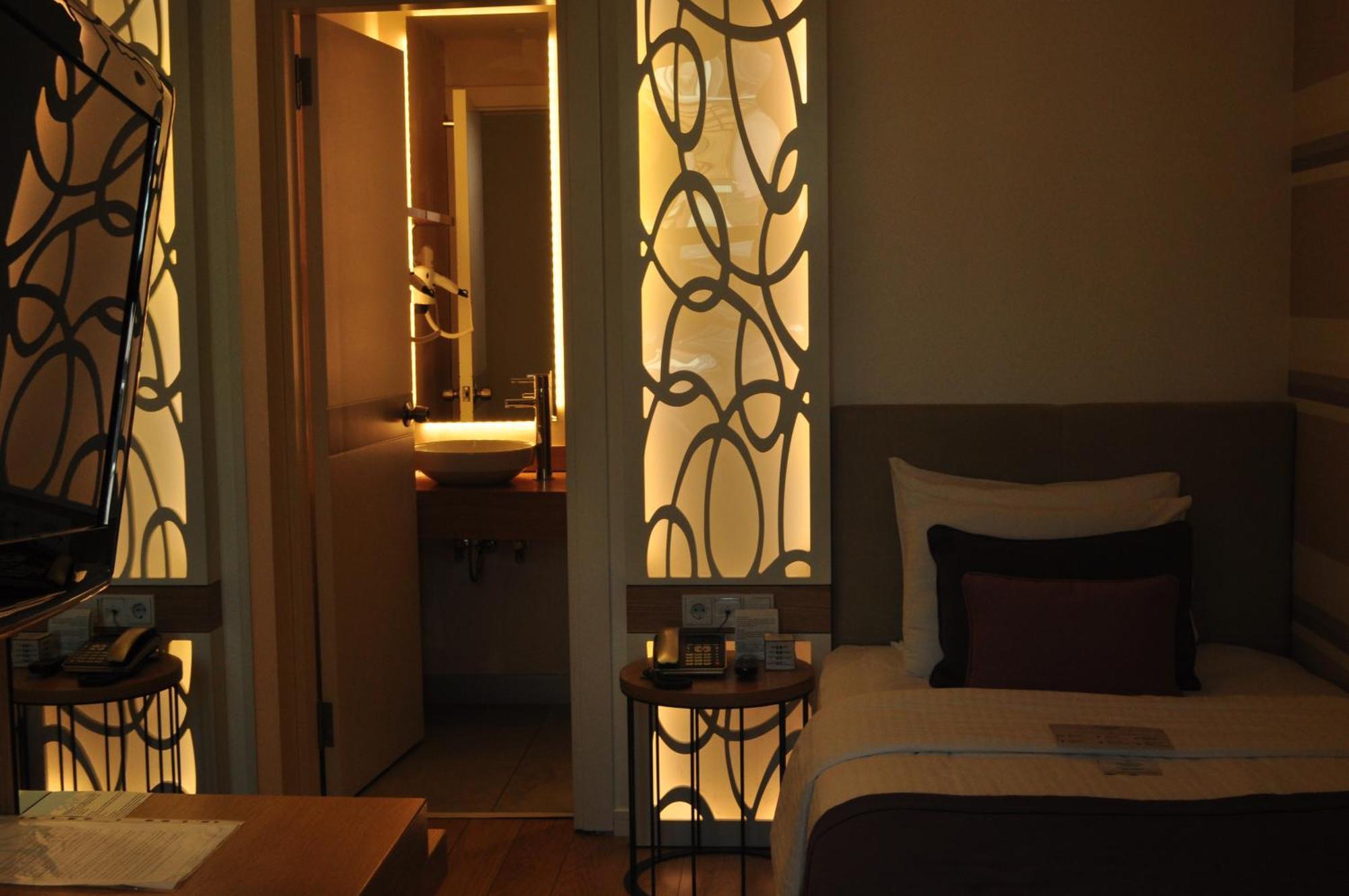 Wes Hotel Kocaeli Værelse billede