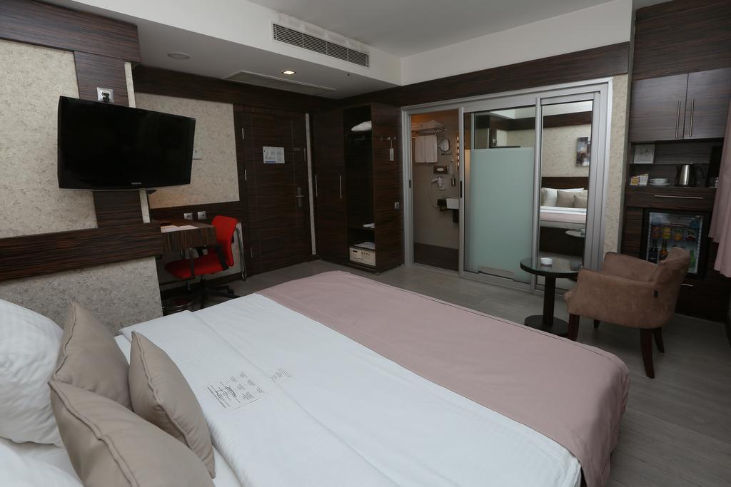 Wes Hotel Kocaeli Eksteriør billede