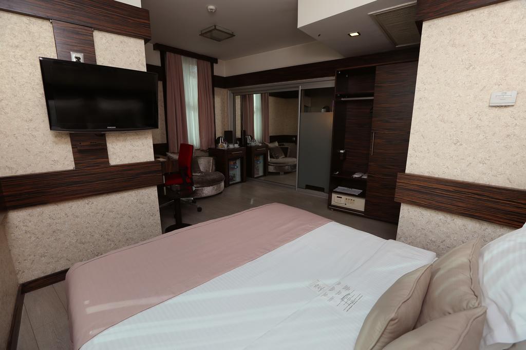 Wes Hotel Kocaeli Eksteriør billede