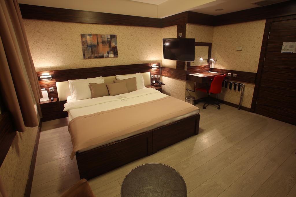 Wes Hotel Kocaeli Eksteriør billede