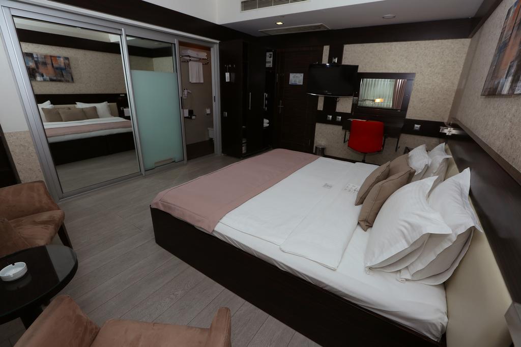 Wes Hotel Kocaeli Eksteriør billede